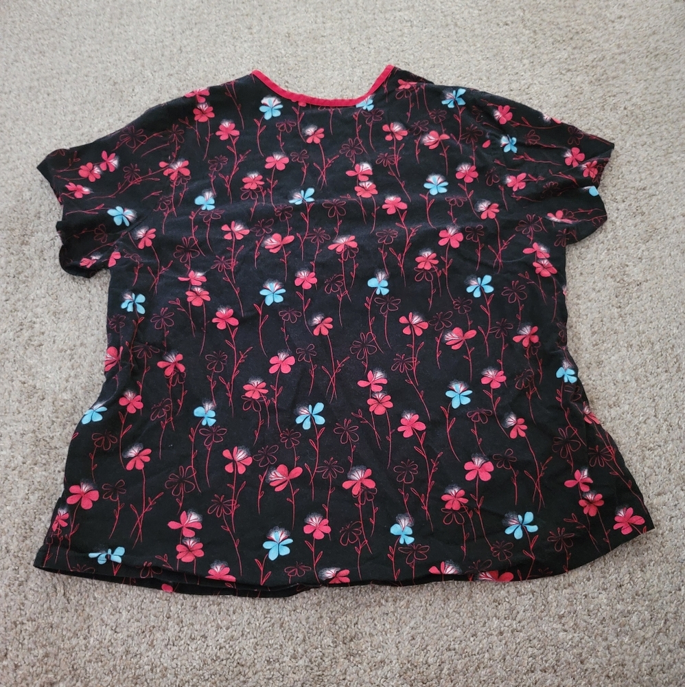 Scrub Top - Picture 2 of 2